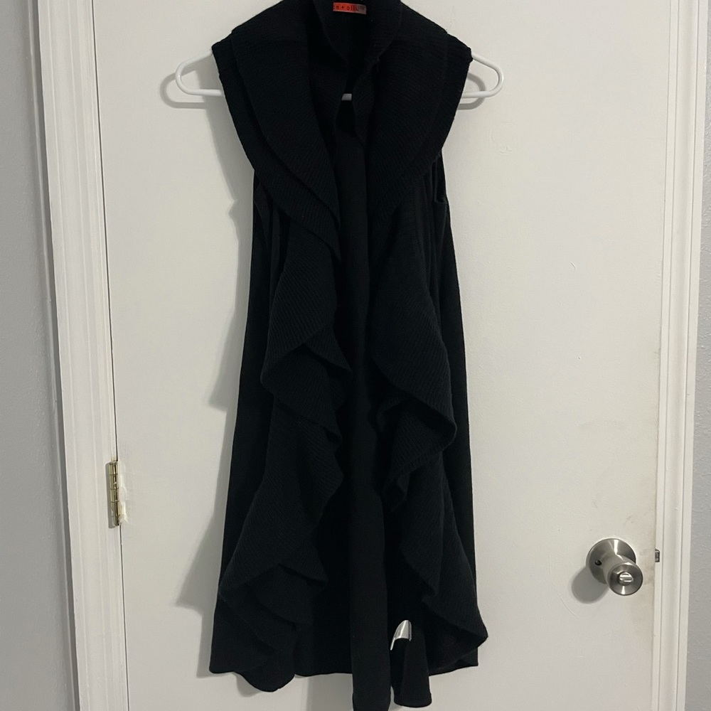 Alice+Olivia long sleeveless cardigan size S